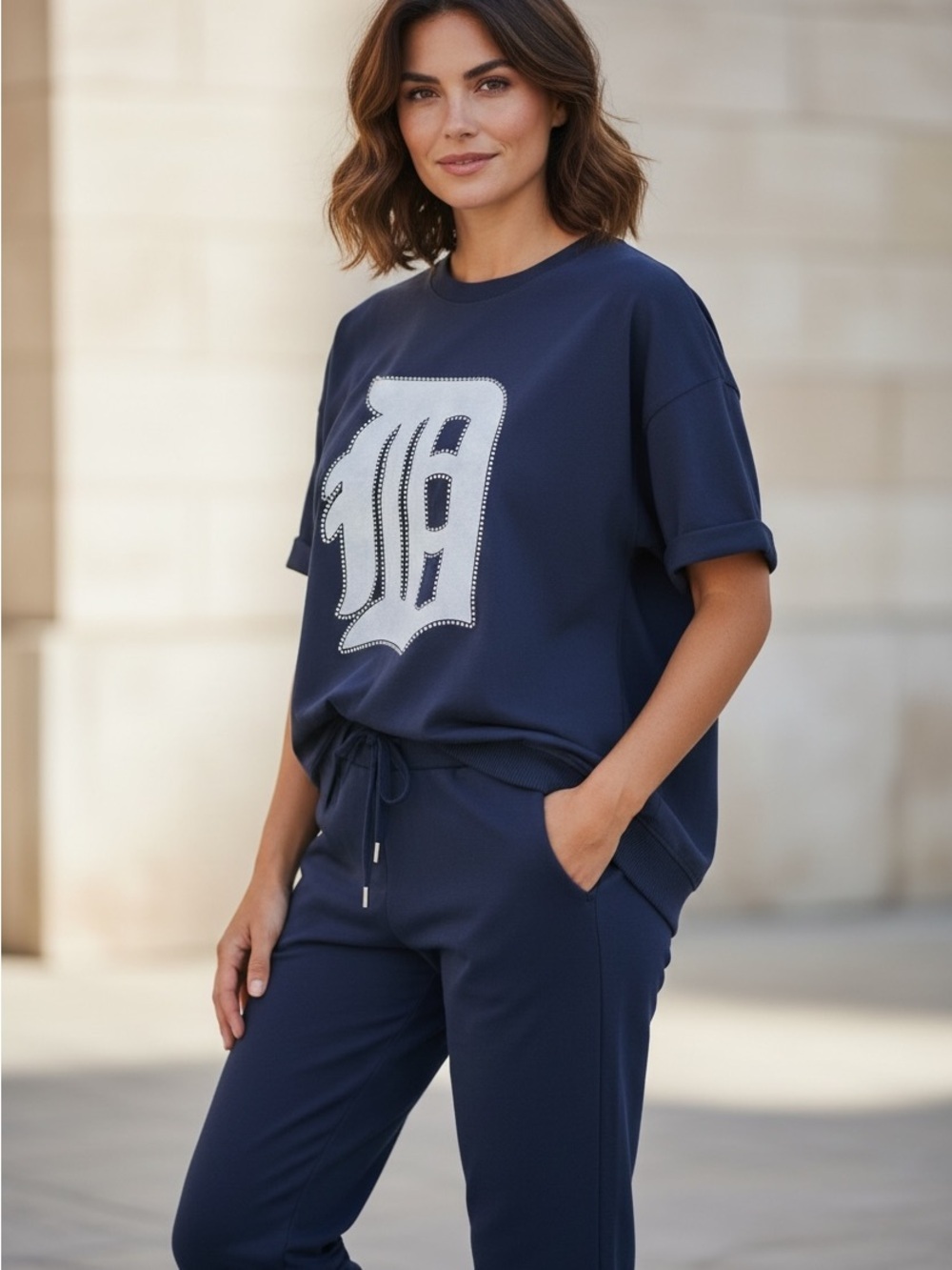 Detroit D Graphic Tee Womens XL Navy Oversized Rhinestone Heavyweight Shirt